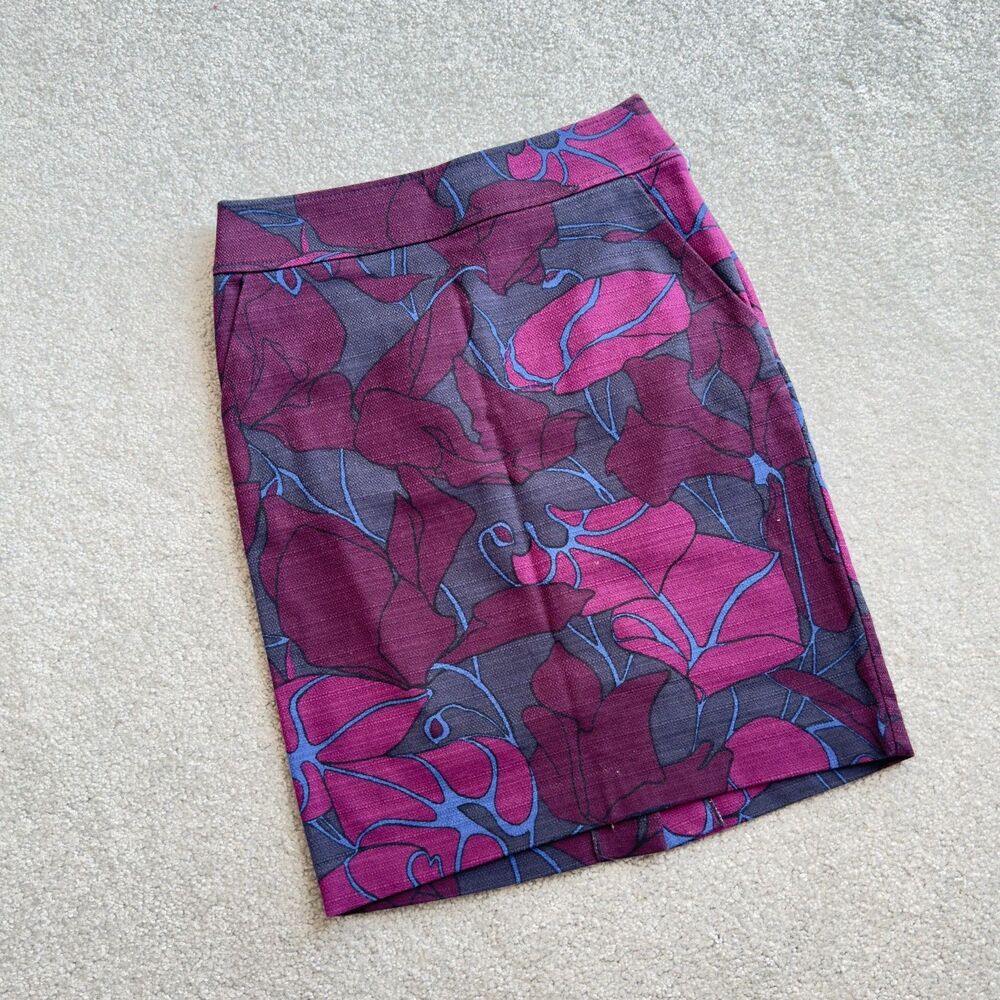 / Ann Taylor LOFT Perfect for Fall Pencil Skirt Floral Cotton Blend US 2